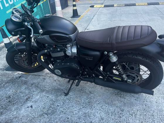 TRIUMPH BONNEVILLE T120 BLACK 1200 